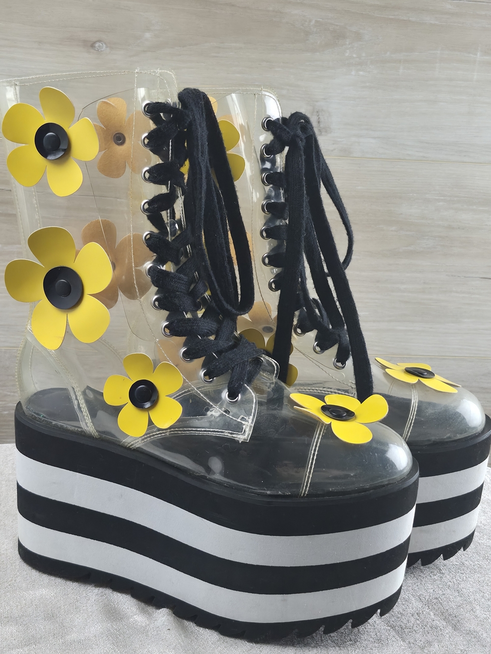 CURRENT MOOD Clear Flower Platform Combat Boots Striped Lug Sole Women's Size 9 - Picture 4 of 10